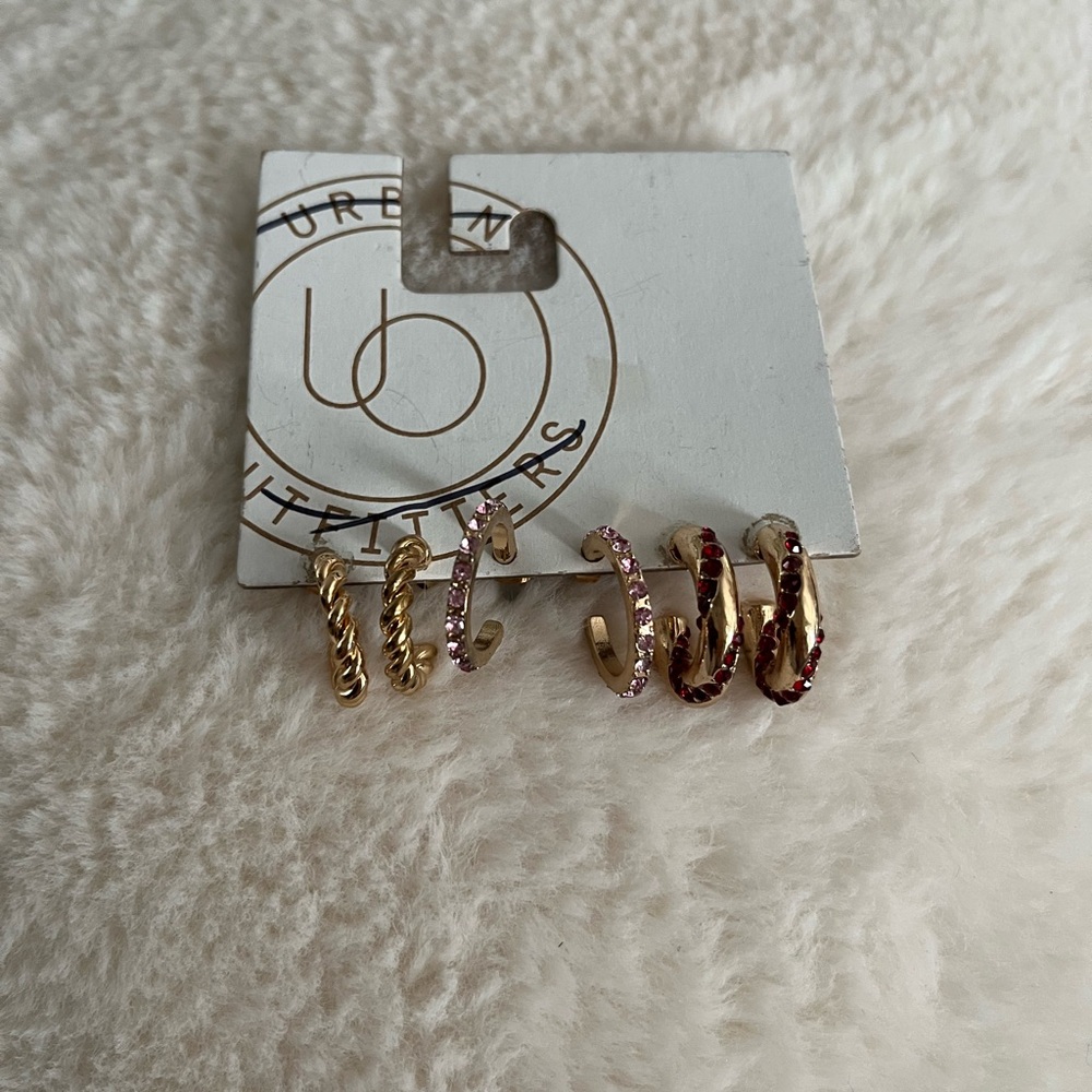 NWT URBAN OUTFITTERS Gold Hoop Earring Set